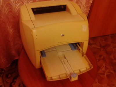 Лот: 12368430. Фото: 1. Лазерный принтер Laserjet 1000. Лазерные принтеры