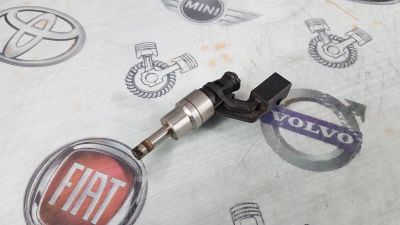 Лот: 23587187. Фото: 1. Форсунка Volkswagen Golf BLF 03C906036A. Двигатель и элементы двигателя
