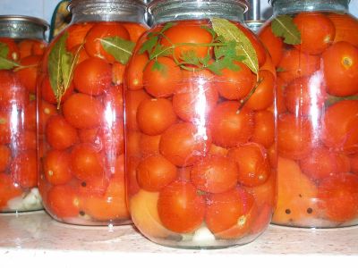 Лот: 14085437. Фото: 1. Домашние соленые помидоры (1 л... Домашние заготовки