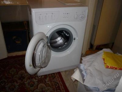 Лот: 1430472. Фото: 1. Стиральная машина Indesit w83t. Стиральные машины