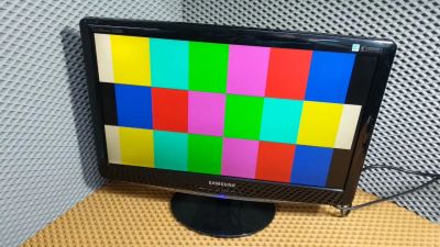Лот: 20572766. Фото: 1. Широкоформатный ЖК монитор Samsung... ЖК-мониторы