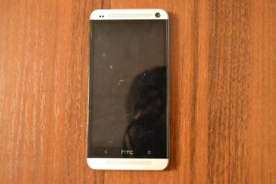 Лот: 4835002. Фото: 1. HTC One M7 сгорела флеш-память... Смартфоны