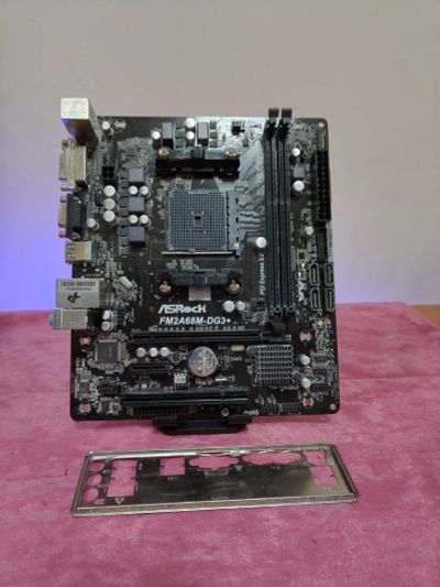 Лот: 24764657. Фото: 1. Мат. плата Asrock FM2A75M-DGS... Материнские платы