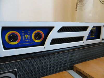 Лот: 17307633. Фото: 1. Усилитель Protone CR2.0 1000Вт... Эстрадная акустика и усилители