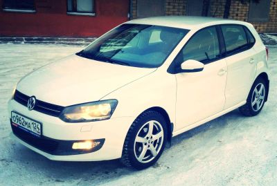 Лот: 3581676. Фото: 1. Volkswagen Polo 2011 г.в. в топовой... Автомобили