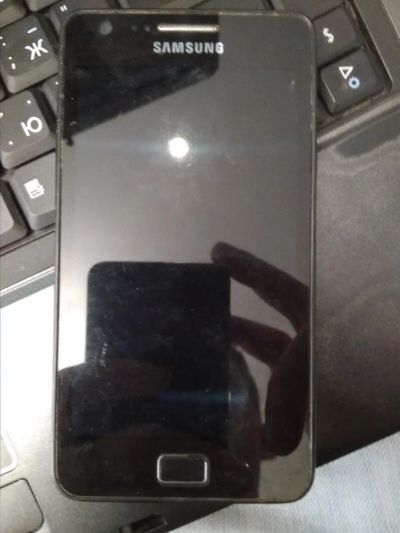 Лот: 11150984. Фото: 1. Смартфон Samsung GT-I9100 (6064... Смартфоны