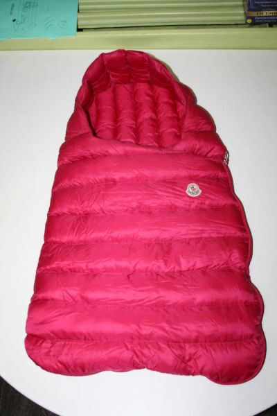 Лот: 6211096. Фото: 1. Конверт Moncler. Костюмы, пиджаки, комбинезоны