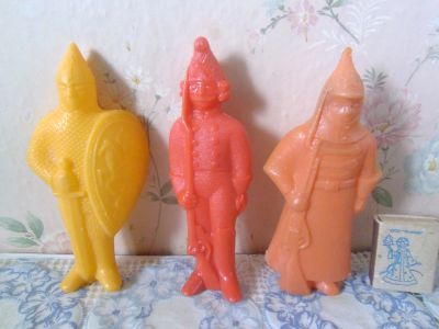 Лот: 18334085. Фото: 1. Советские солдатики-дутыши, 16... Игрушки