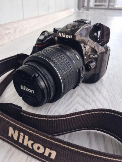 Лот: 10109407. Фото: 1. Фотоаппарат Nikon D5200 + объектив... Цифровые зеркальные