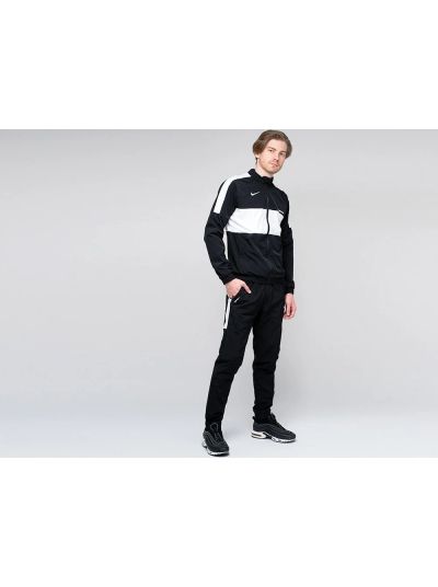 Лот: 16768369. Фото: 1. 8 Спортивный костюм nike. Спортивные костюмы