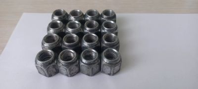 Лот: 23273080. Фото: 1. Гайки колесные 12*1,5. Секретки, гайки, проставки