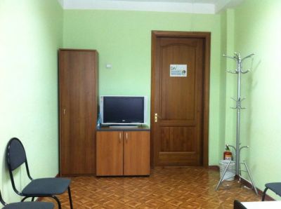 Лот: 7962882. Фото: 1. Сдам половину офиса в центре. Нежилое