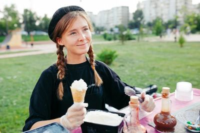 Лот: 8275461. Фото: 1. Натуральный пломбир ( на сливках... Молоко и молочные продукты