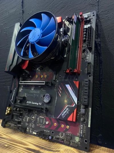 Лот: 18954265. Фото: 1. Комплект asrock B250 K4/celeron... Материнские платы