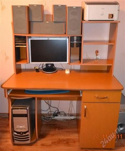 Лот: 1374456. Фото: 1. стол компьютерный. Другое (мебель)