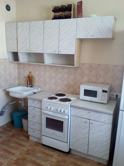 Лот: 11704496. Фото: 1. Кухонный гарнитур и стол. Кухонные гарнитуры