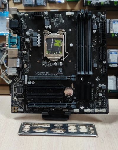 Лот: 21133110. Фото: 1. Материнская плата Gigabyte GA-H110M-D3H... Материнские платы