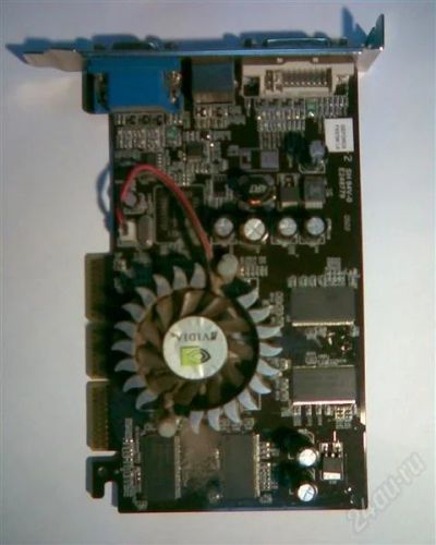 Лот: 971781. Фото: 1. Видеокарта FX5700LE 128M DDR 128bit... Видеокарты
