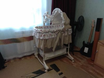 Лот: 10350611. Фото: 1. Колыбель с музыкой, вибрацией... Детские кровати и кроватки