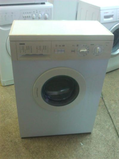 Лот: 3949379. Фото: 1. Стиральная машина Zanussi FL 704... Стиральные машины