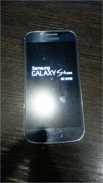 Лот: 7724989. Фото: 1. samsung galaxy s4 mini gt i9190. Смартфоны