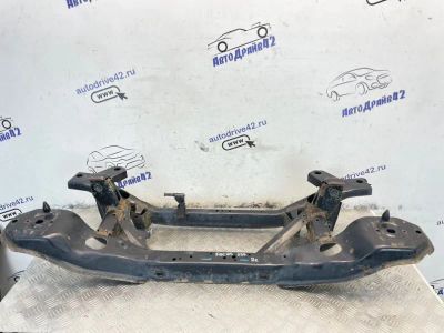 Лот: 25305301. Фото: 1. балка поперечная Ford Focus CB8. Двигатель и элементы двигателя