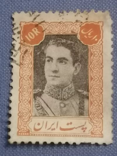 Лот: 23552354. Фото: 1. Иран 1942 год. Шах Мохаммад. Марки