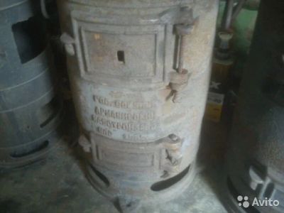 Лот: 10344009. Фото: 1. Печь чугунная с клеймом ( Армавир... Отопительные котлы, печи
