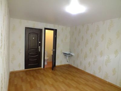 Лот: 4955219. Фото: 1. Собственник. Продам гостинку 17... Квартиры, студии
