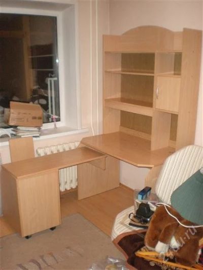 Лот: 2403932. Фото: 1. Компьютерный стол для детской... Столики, стулья, парты