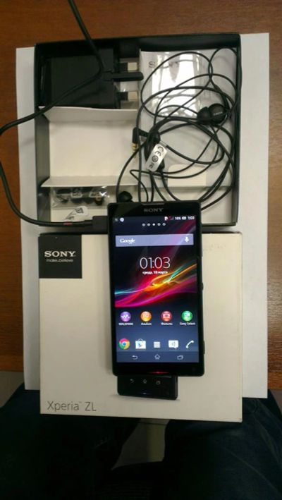 Лот: 3788812. Фото: 1. Sony Xperia ZL Black C6502. Смартфоны