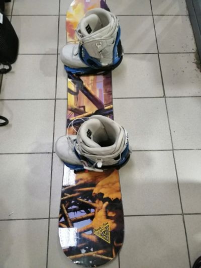 Лот: 15325887. Фото: 1. Сноуборд URBAN + крепления + ботинки... Сноуборды