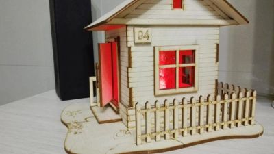 Лот: 10794503. Фото: 1. деревянный домик со светящейся... Гирлянды, шарики, новогодние аксессуары