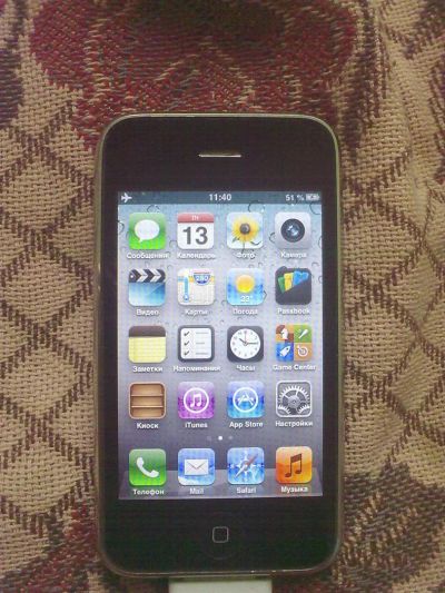 Лот: 3178450. Фото: 1. Iphone 3gs 16 gb залоченный. Смартфоны