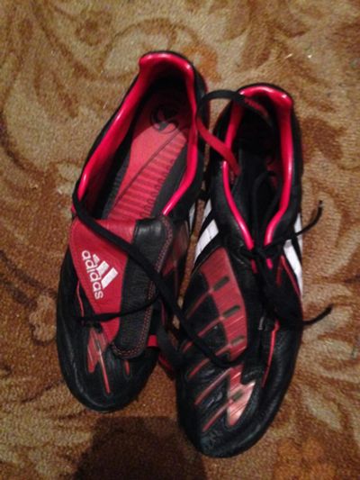 Лот: 6868422. Фото: 1. Бутсы adidas predator powerswerve... Другое (обмундирование и экипировка)