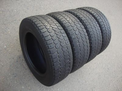 Лот: 10218109. Фото: 1. 205/65/15 Yokohama ICE Guard F700z... Шины