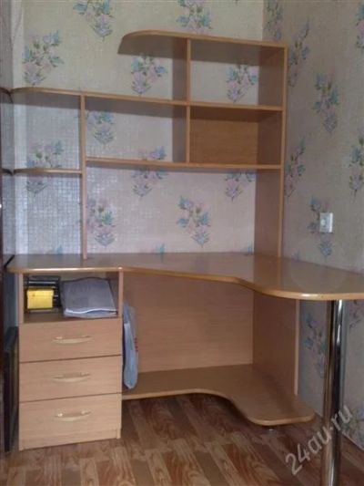 Лот: 2851484. Фото: 1. Компьютерный стол. Столы, стулья, обеденные группы