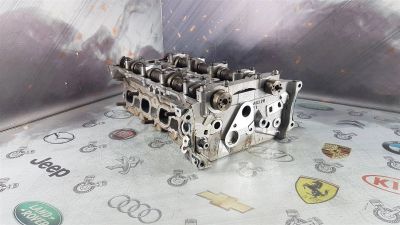 Лот: 23586889. Фото: 1. Головка блока цилиндров Mitsubishi... Двигатель и элементы двигателя