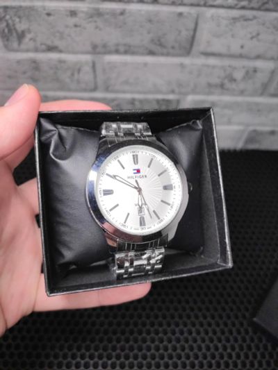 Лот: 17171997. Фото: 1. Подарочный набор часы Tommy Hilfiger. Другие наручные часы