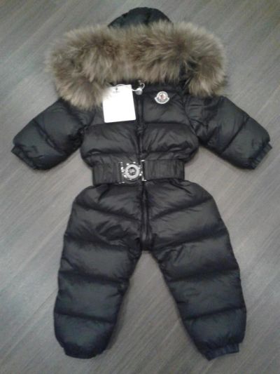 Лот: 8493698. Фото: 1. Кобинезон Moncler. Верхняя одежда