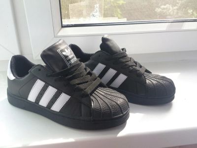 Лот: 7779974. Фото: 1. Кроссовки Adidas 36-37 размер. Кеды, кроссовки, слипоны