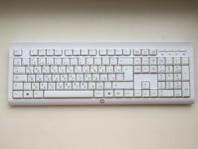Лот: 17880921. Фото: 1. Беспроводная клавиатура HP K2B... Клавиатуры и мыши