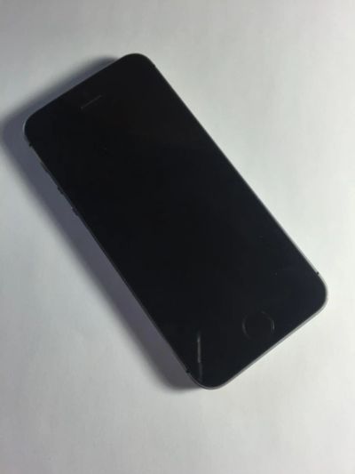 Лот: 8388898. Фото: 1. iPhone 5s 16gb/16гб Space Gray. Смартфоны