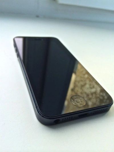 Лот: 3818190. Фото: 1. Apple iPhone 5 16GB black. Смартфоны