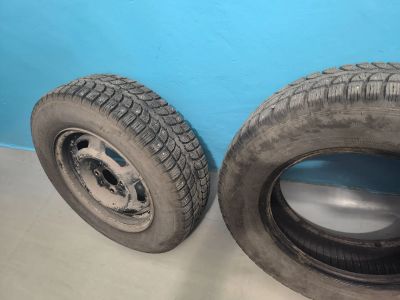 Лот: 25805126. Фото: 1. Шины зимние шипованные 175/70... Шины