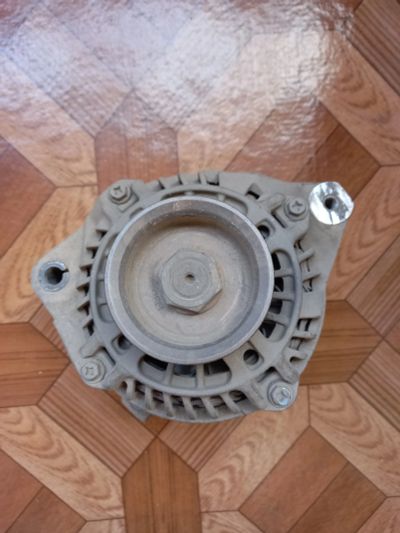 Лот: 19292246. Фото: 1. Генератор Honda Civic EU3 D1.7A. Электрооборудование