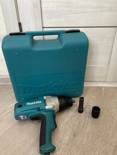 Лот: 18406934. Фото: 1. Ударный гайковерт Makita TW0350... Электроинструмент