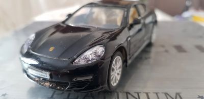 Лот: 18579262. Фото: 1. Porsche Panamera битый но не крашеный. Автомоделизм
