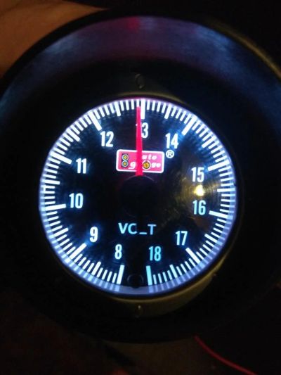 Лот: 11248755. Фото: 1. Вольтметр Auto Gauge с подиумом. Детали тюнинга