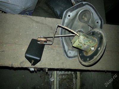 Лот: 2779766. Фото: 1. Топливный датчик на Toyota Corona1989... Электрооборудование